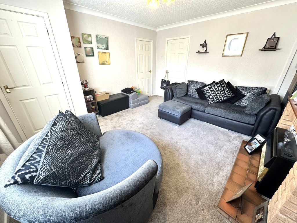 Property photo 3 of 18