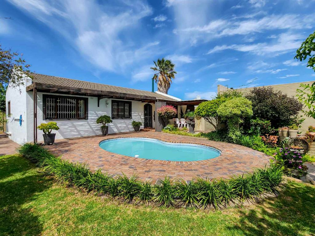 Property photo 2 of 29