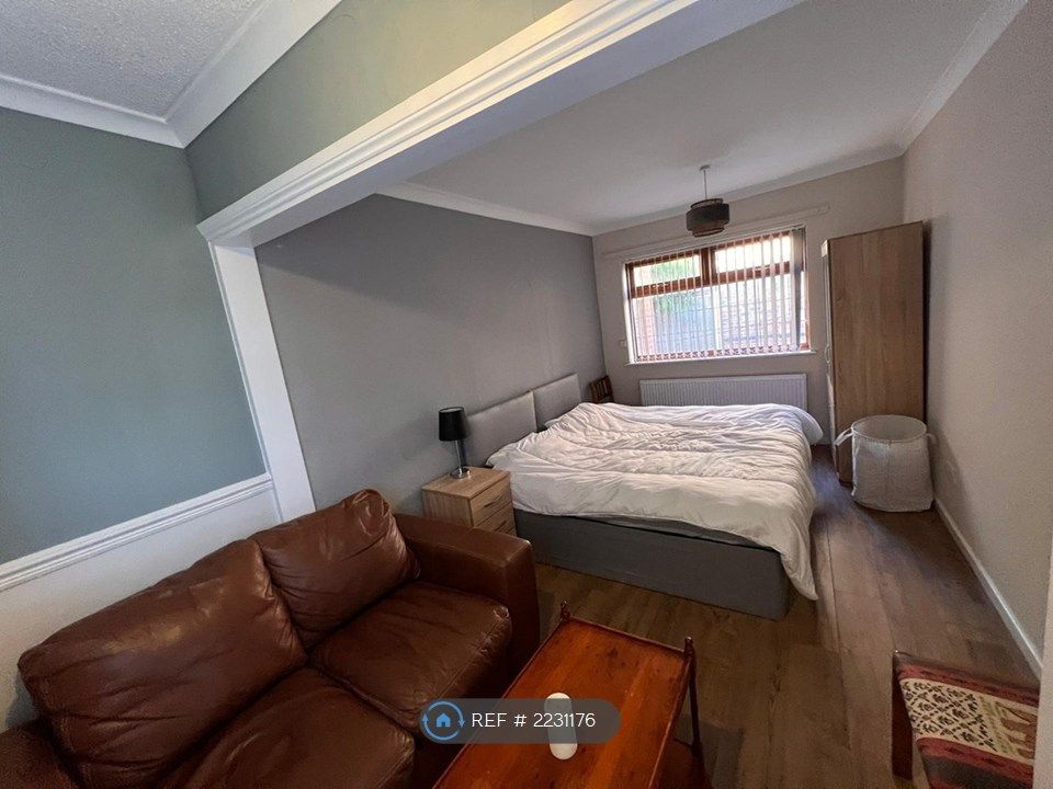Property photo 1 of 3