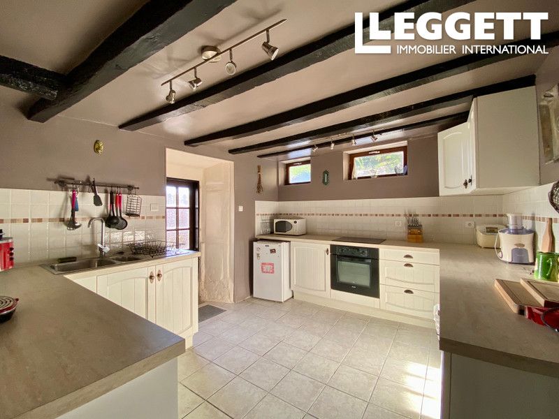 Property photo 2 of 10