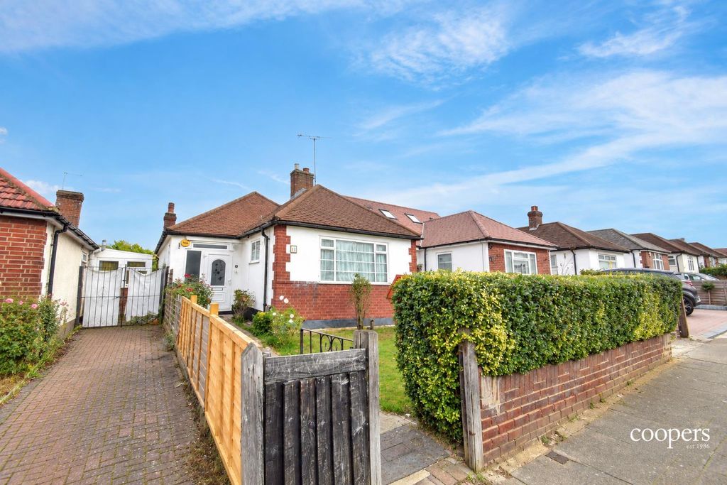 Property photo 1 of 11 External