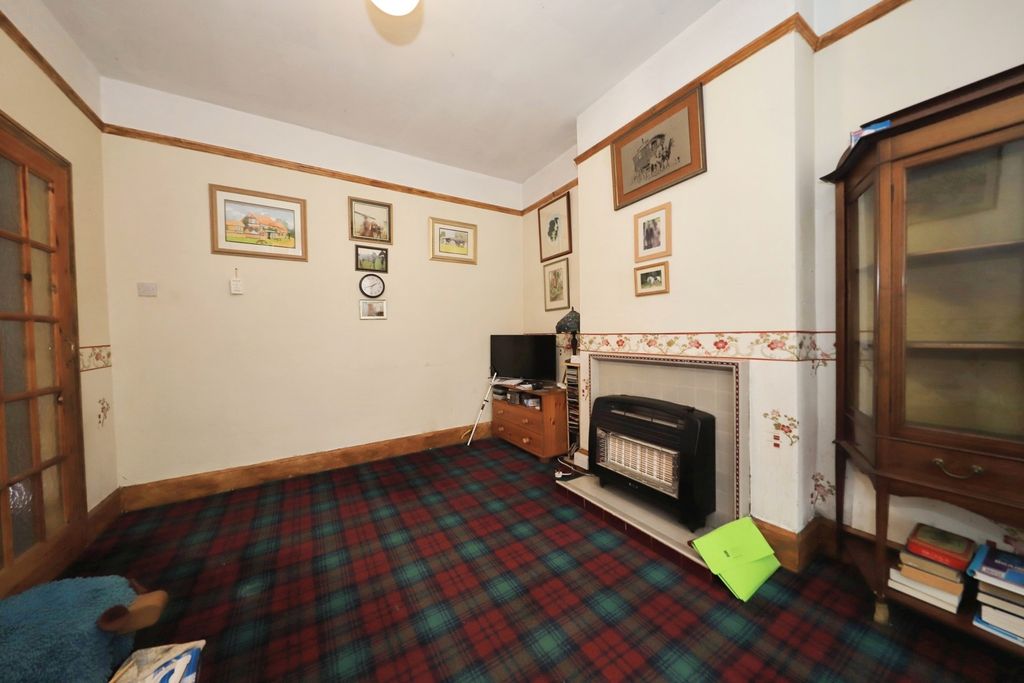 Property photo 3 of 17 Photo