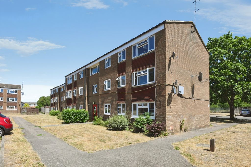 Property photo 3 of 11