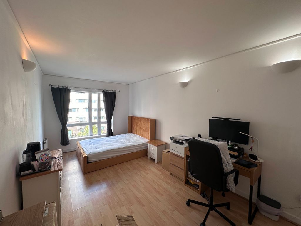Property photo 1 of 37