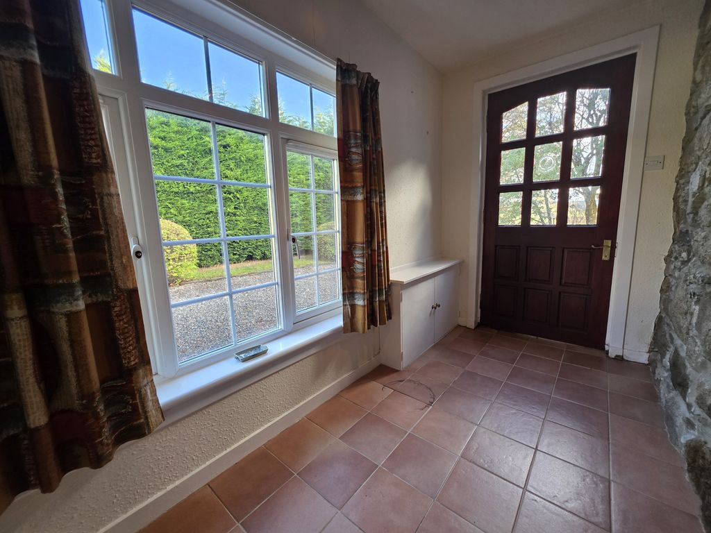 Property photo 2 of 29