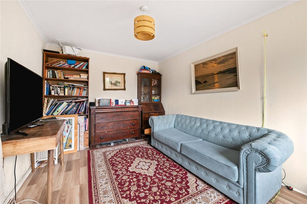 Property photo 3 of 14 Picture No. 16