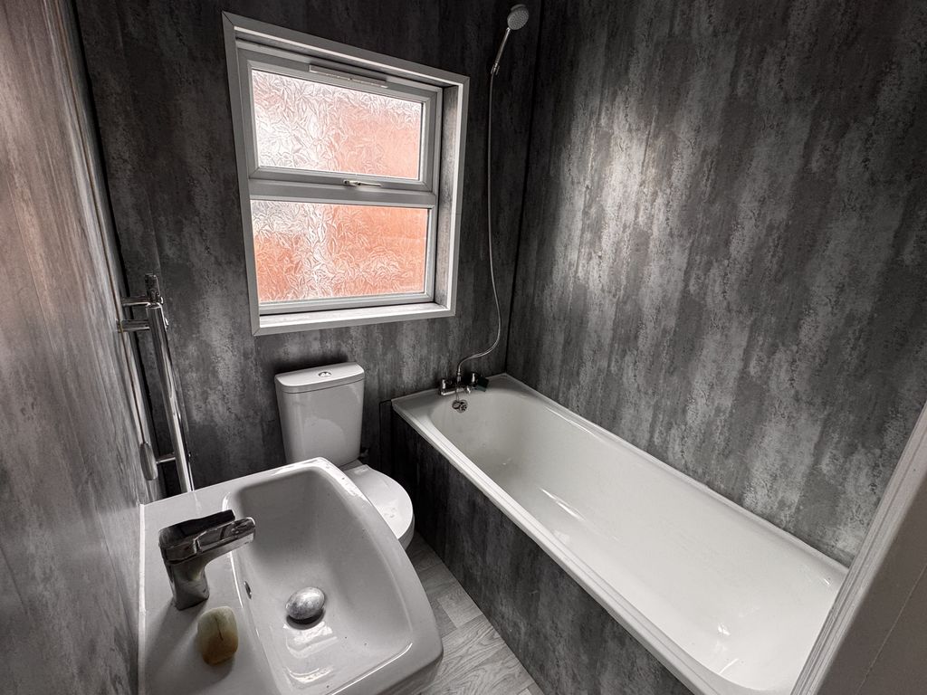 Property photo 3 of 13 Img_7994