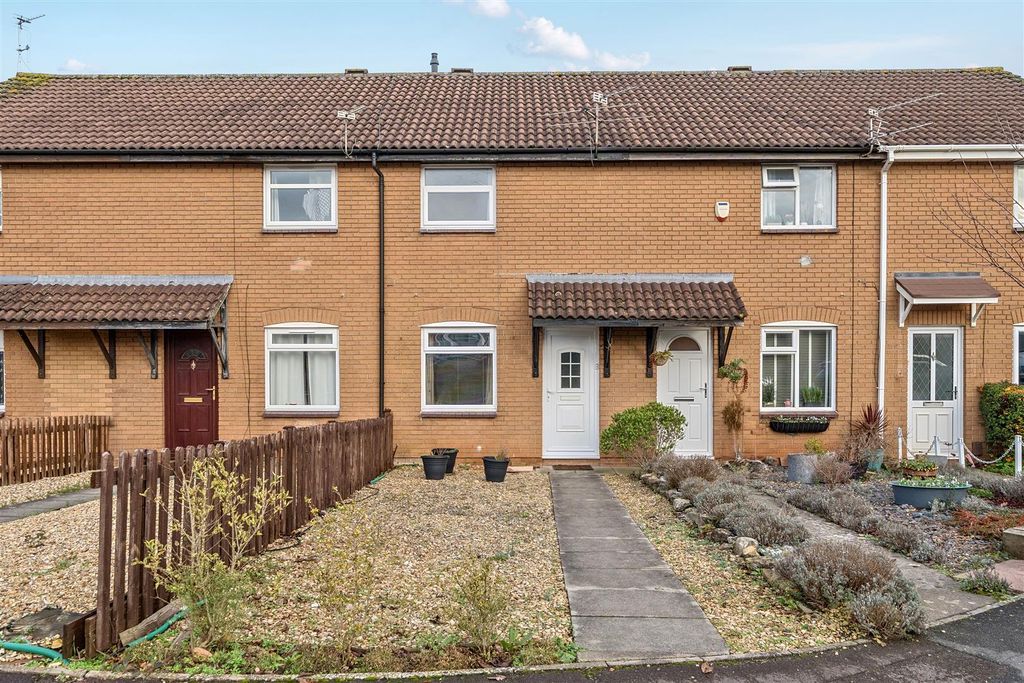 Property photo 1 of 14 Front Garden