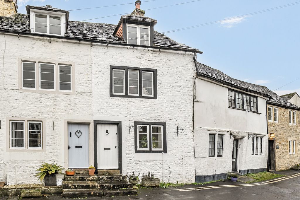 Property photo 1 of 19