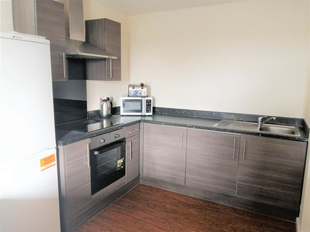 Property photo 2 of 6