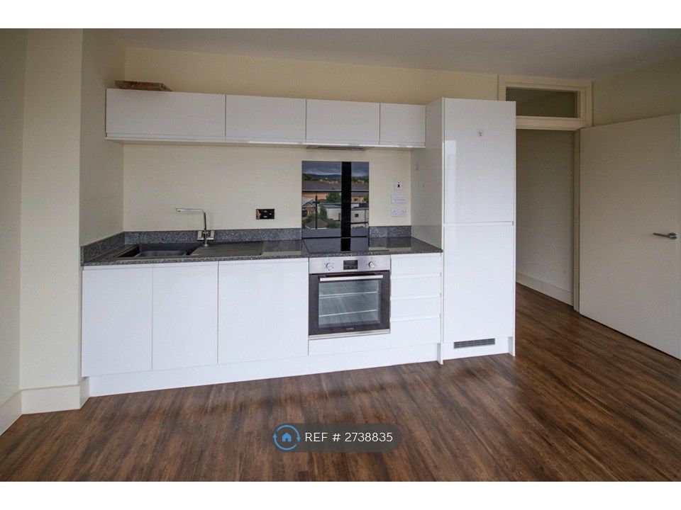 Property photo 3 of 23