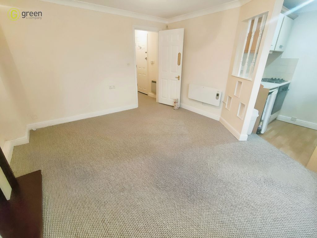Property photo 3 of 18