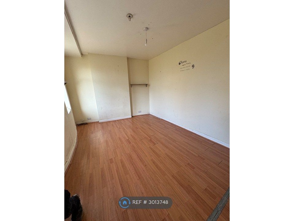Property photo 3 of 4