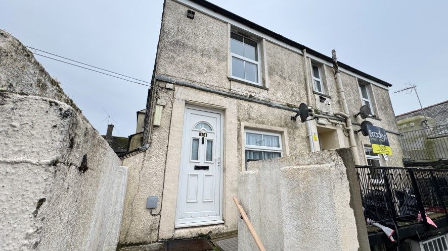 Property photo 1 of 8
