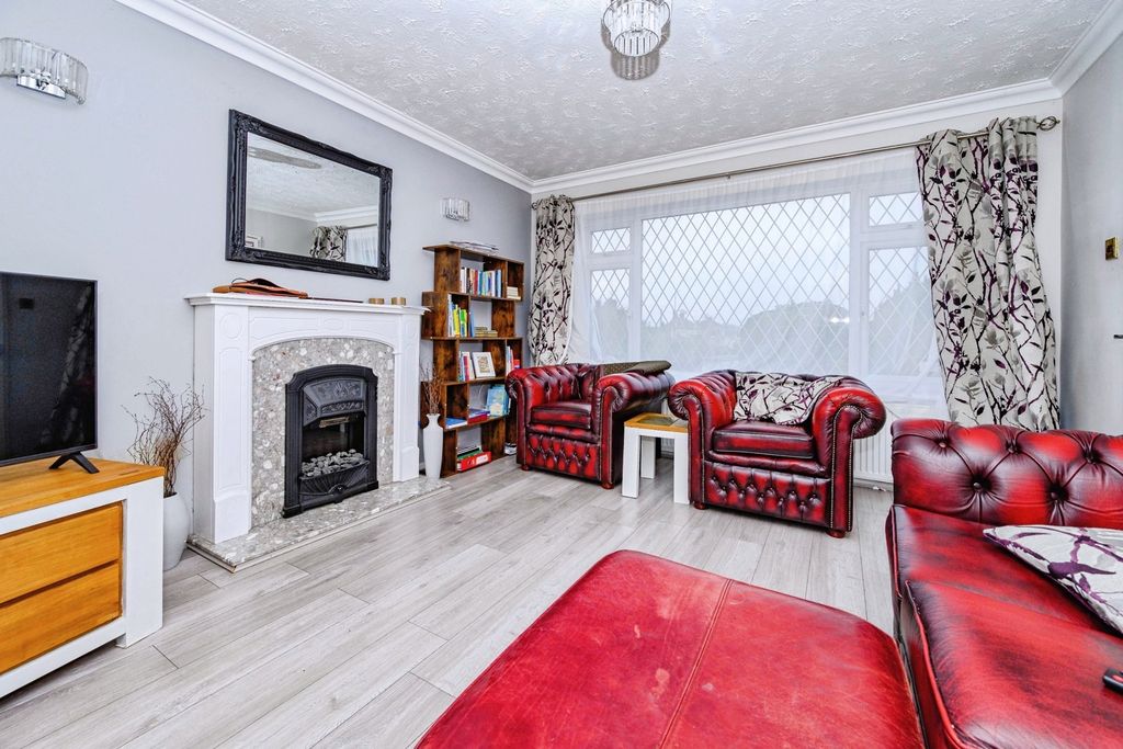 Property photo 2 of 18 Pbox-Img.Jpg