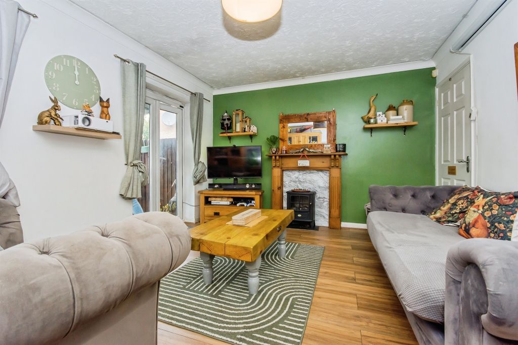 Property photo 3 of 23