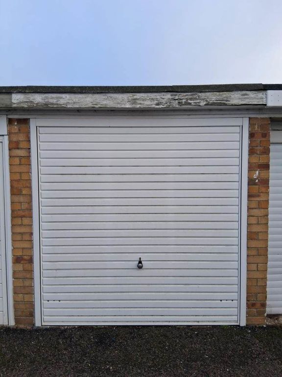 Property photo 1 of 9