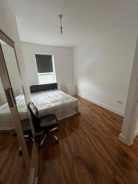 Property photo 1 of 13 Bedroom