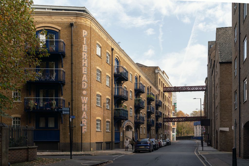 Property photo 2 of 21 241586 - Dundee-Wharf-51.Jpg