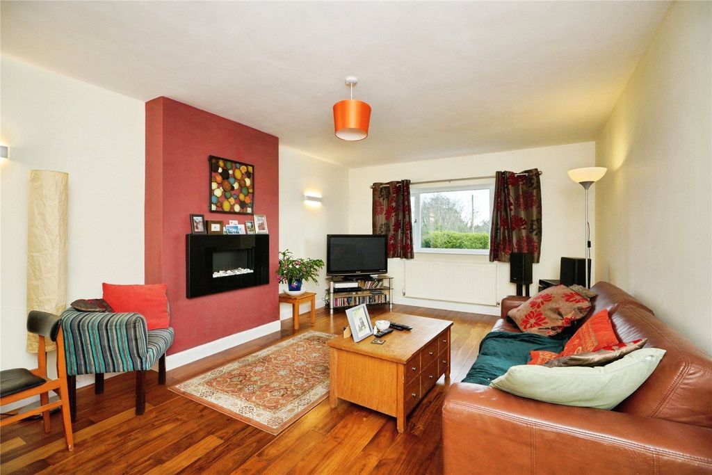 Property photo 2 of 30 Picture No. 21