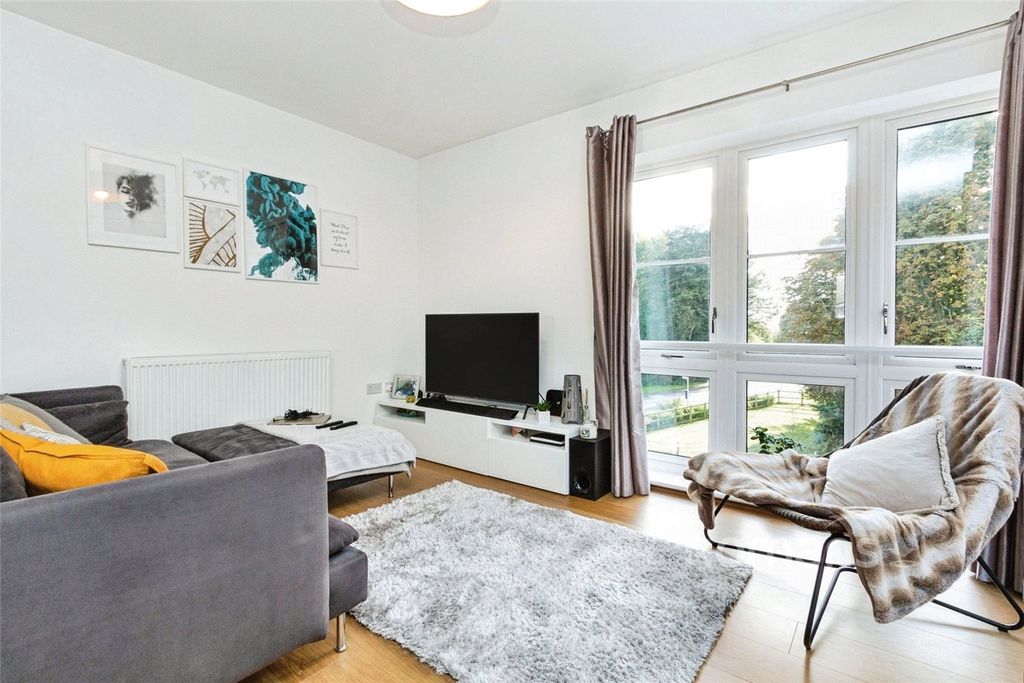 Property photo 1 of 8 Picture No. 11