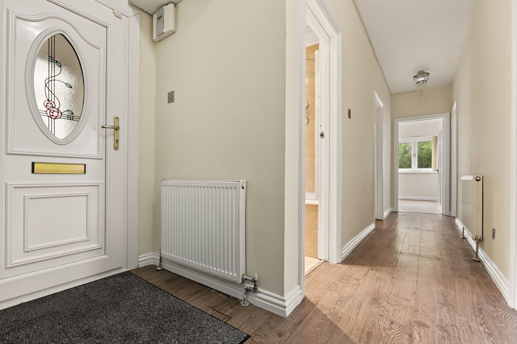 Property photo 3 of 22