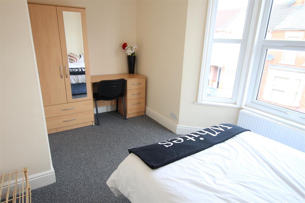 Property photo 1 of 7 Omkghknrzkwjhpvhxewynq.Jpg