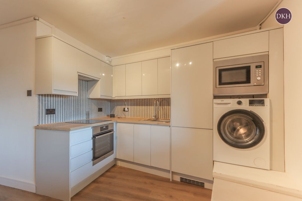 Property photo 3 of 8 Picture No. 06