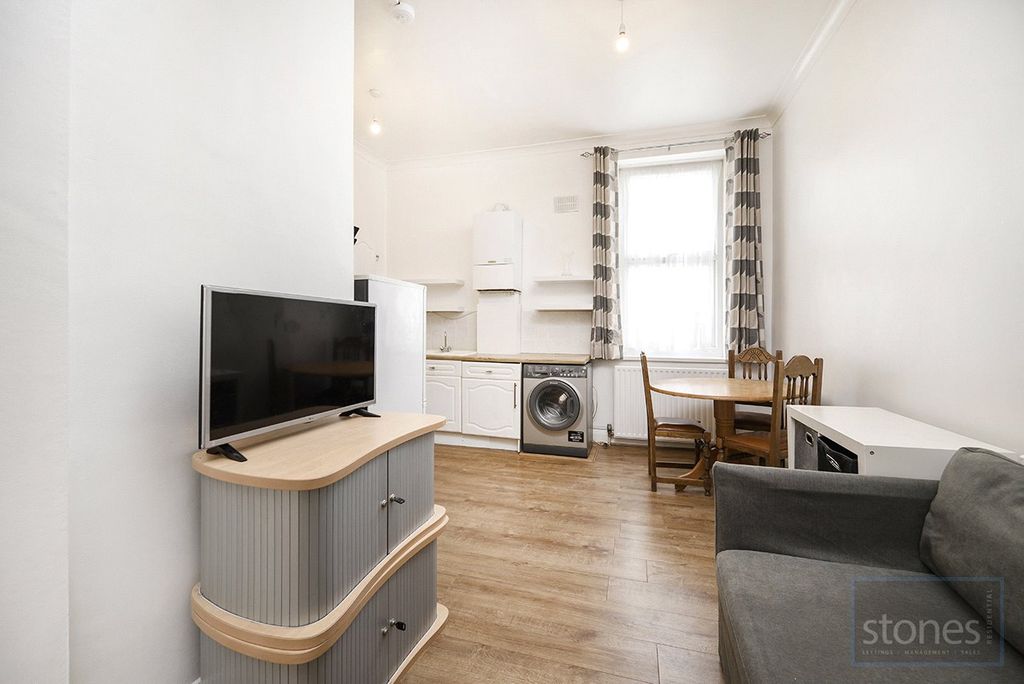Property photo 1 of 10 Picture No. 03