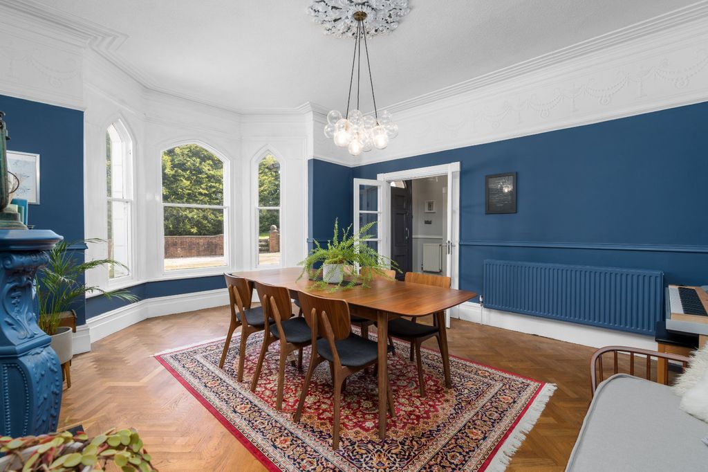 Property photo 3 of 33 Dining Room