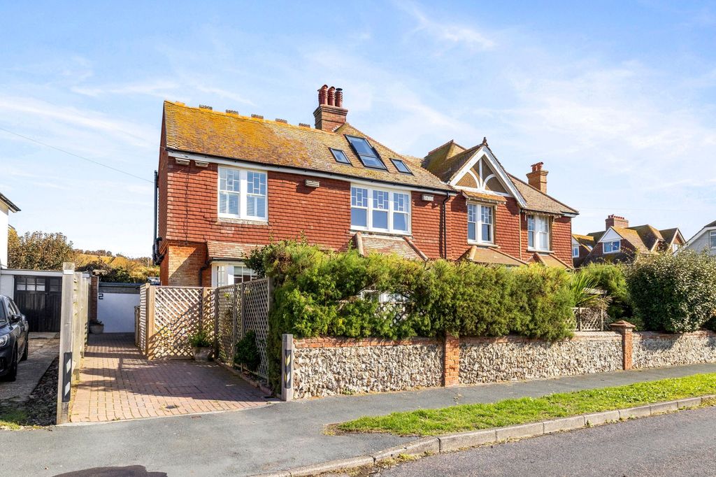 Property photo 1 of 34