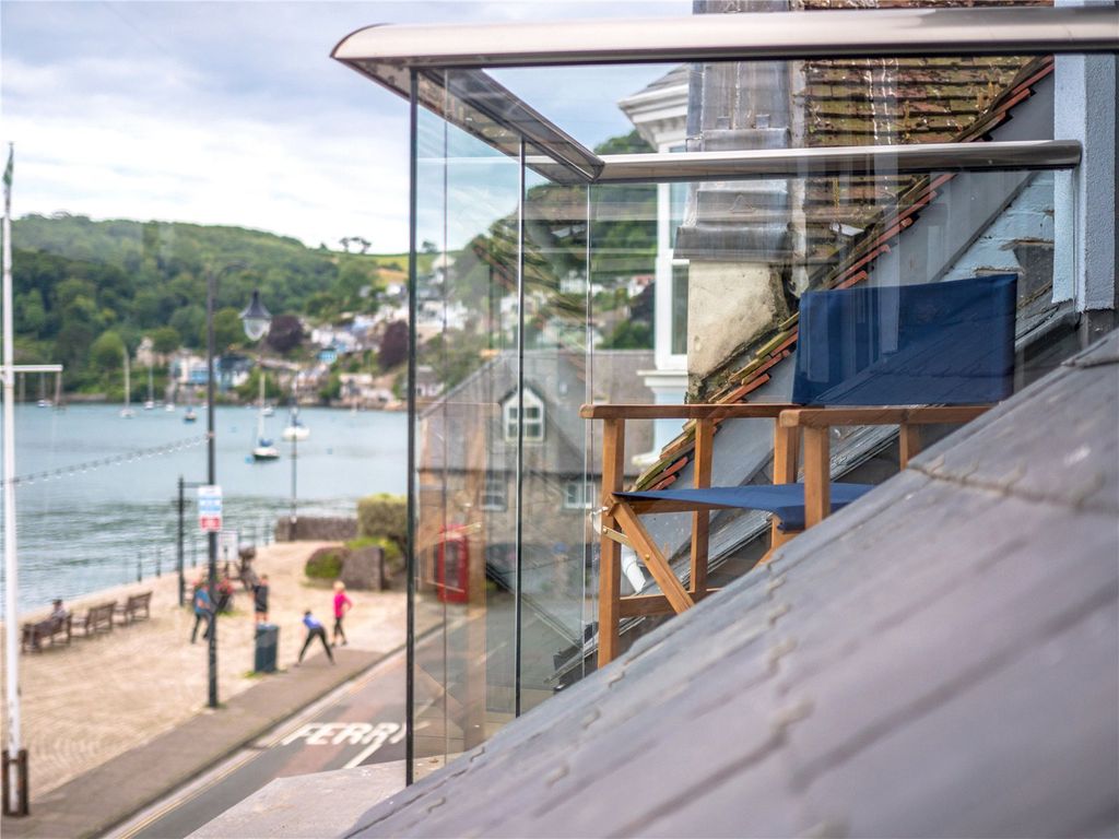 Property photo 3 of 25 Front Dormer