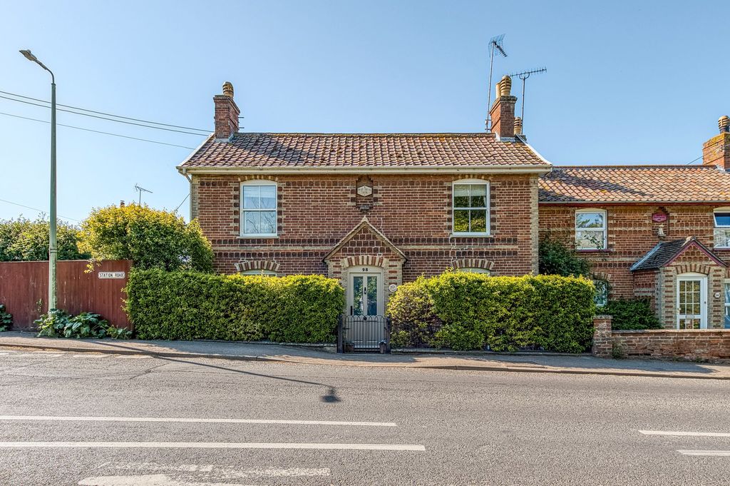 Property photo 1 of 23