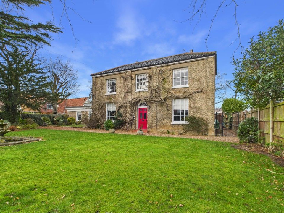 Property photo 1 of 33