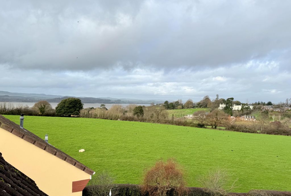 Property photo 2 of 22