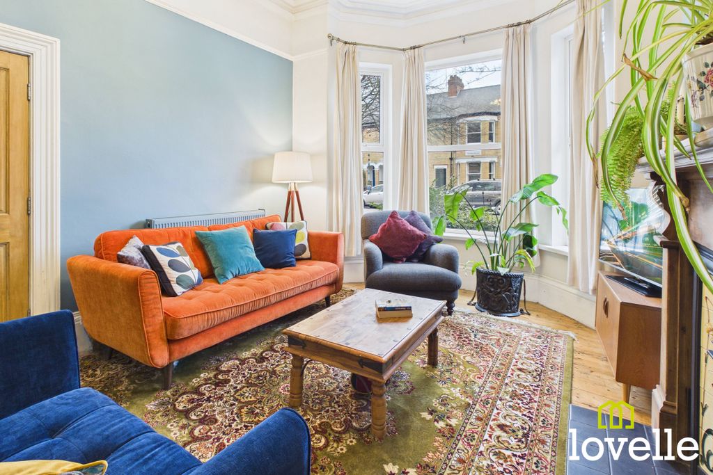 Property photo 3 of 45