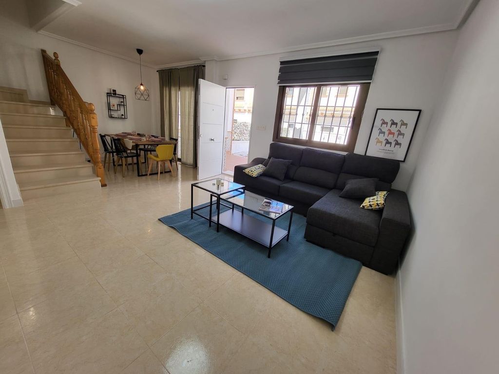 Property photo 2 of 38