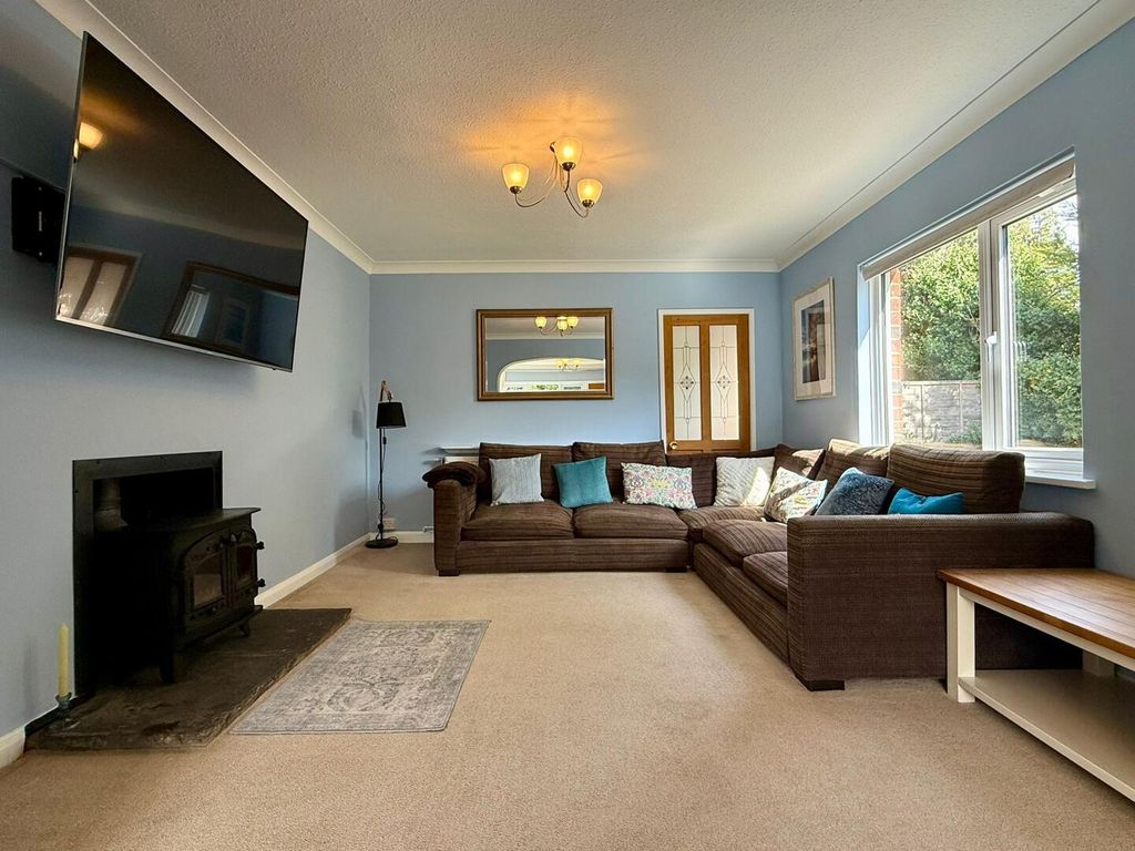 Property photo 3 of 29 Living Room