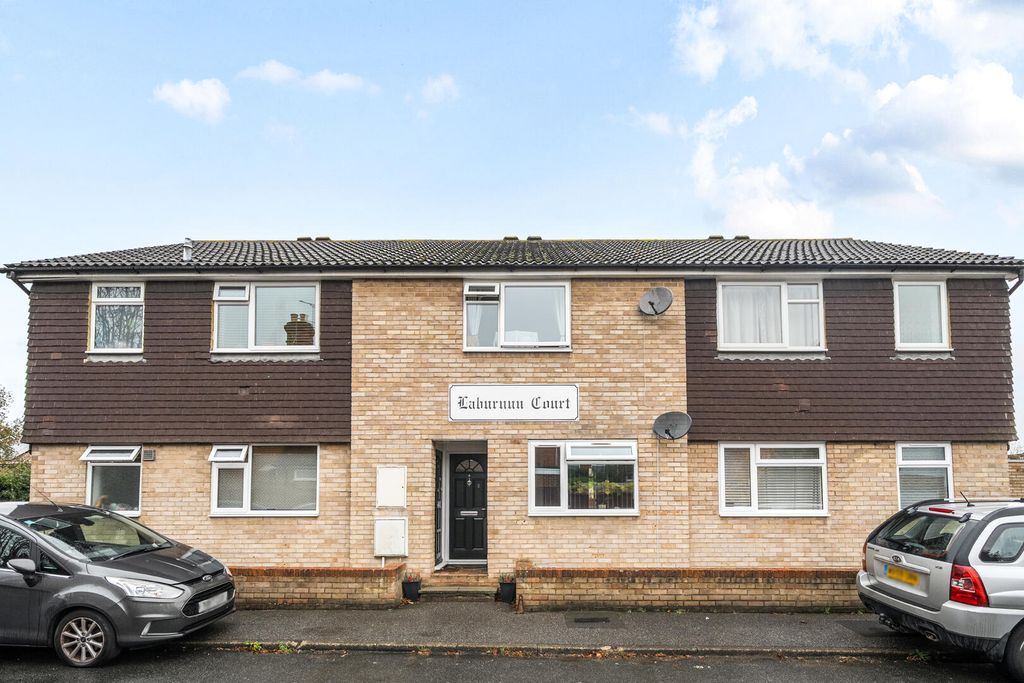 Property photo 1 of 11 Front (Exterior)