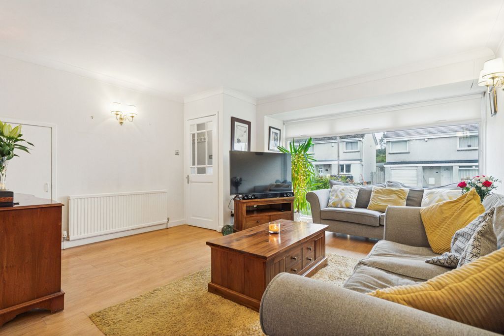 Property photo 3 of 24