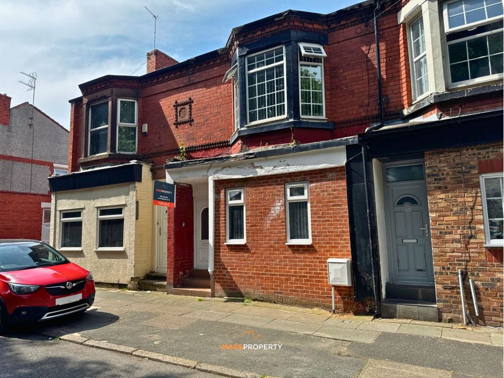 Property photo 1 of 12