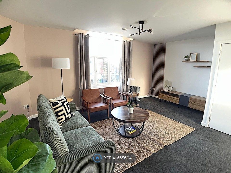 Property photo 3 of 9 Lounge