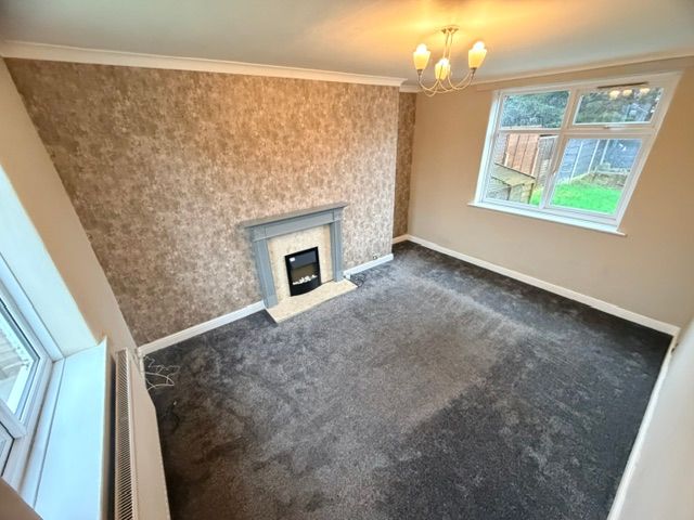 Property photo 2 of 8 Lounge