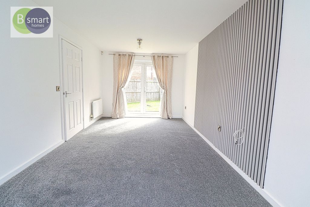 Property photo 3 of 14 Img_3338