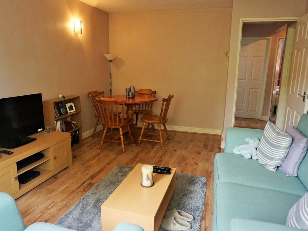 Property photo 3 of 8