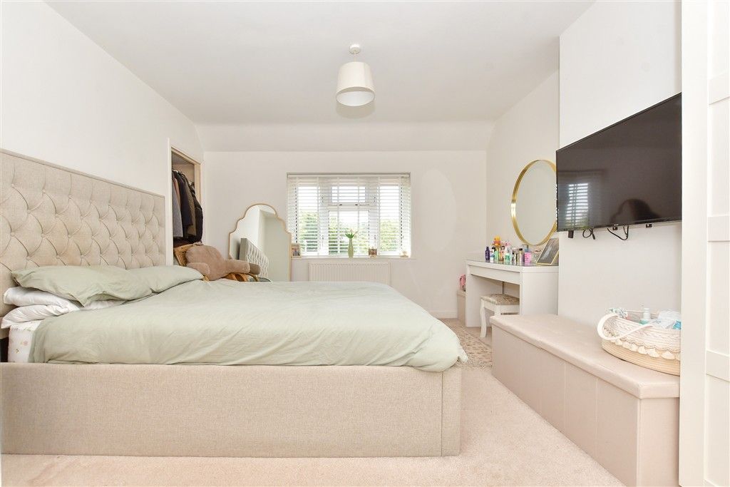 Property photo 3 of 14 Bedroom 1