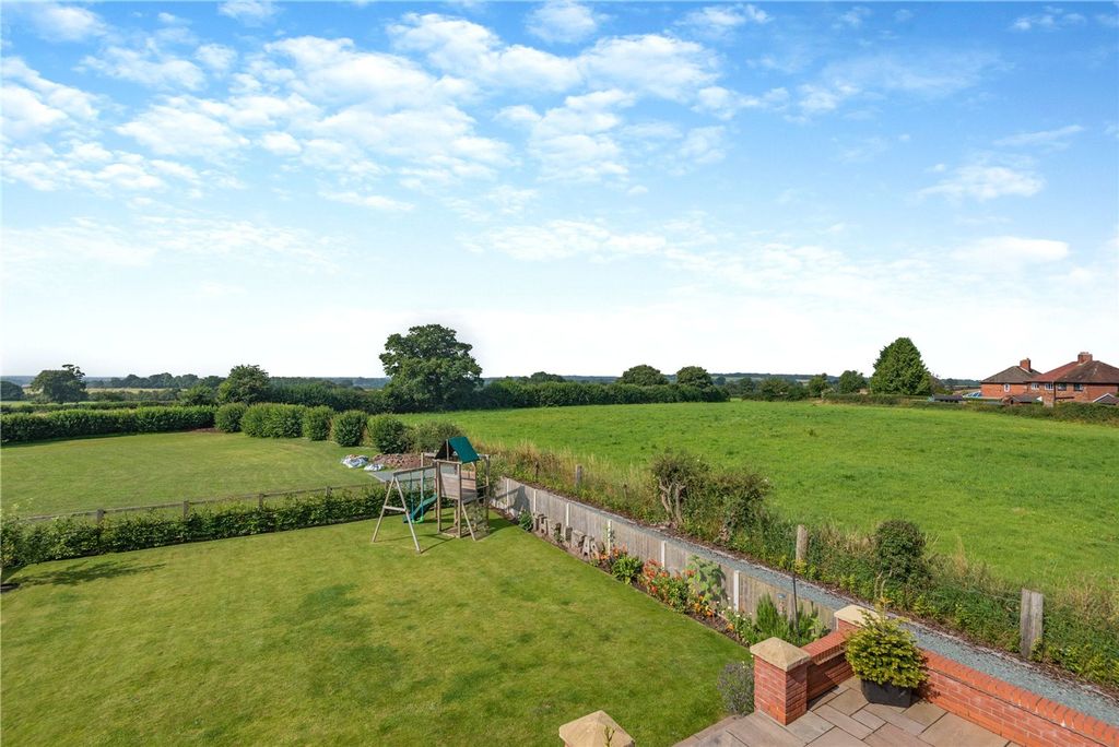 Property photo 2 of 37 Rear Garden &amp; View