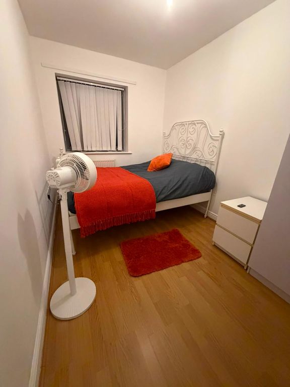 Property photo 2 of 3