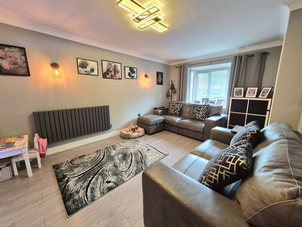 Property photo 3 of 23