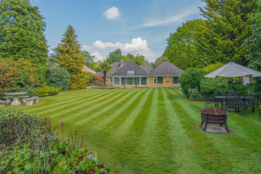 Property photo 1 of 22